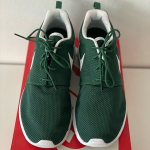 Nike Roshe Run One Green/White “Michigan State”